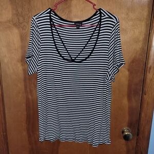 Torrid Black and White Striped Short Sleeve Top